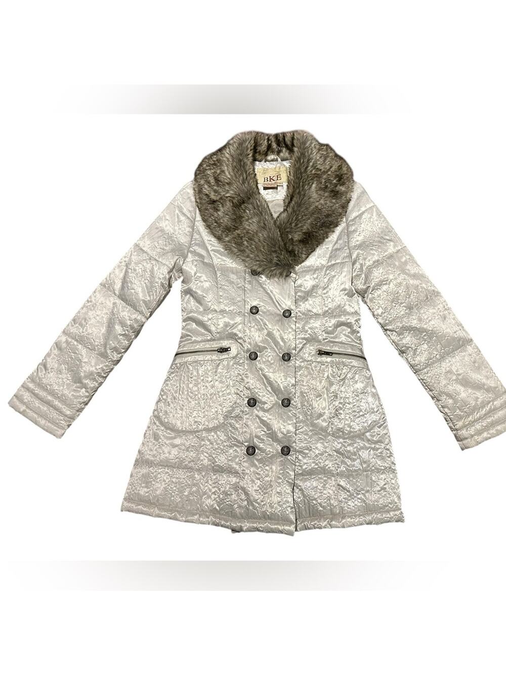 BKE Women’s Medium Double Breasted White Coat/Jacket Faux Fur Collar Snap Close